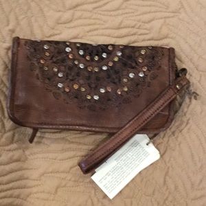 Wristlet